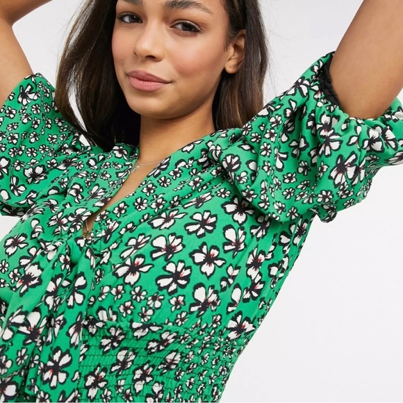 Topshop Green Floral Short Puff Sleeve V-Neck Tie Blouse Cinch Waist Cropped 8 - Picture 4 of 9